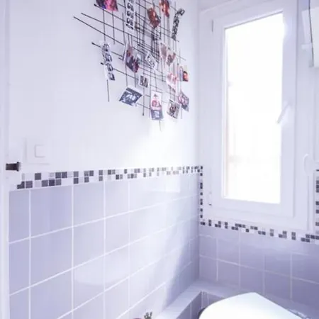 Beautiful Apartment With Balcony In Bastille Parijs
